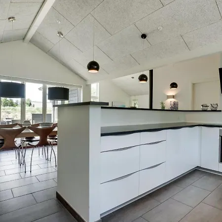 Holiday Amarie - 400m From The Sea In Western Jutland By Interhome *