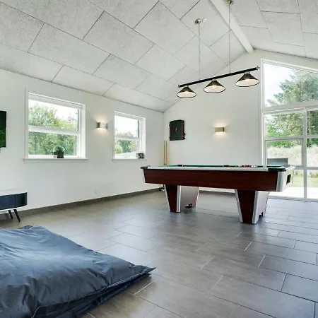 Дом отдыха Holiday Amarie - 400m From The Sea In Western Jutland By Interhome Блаванн