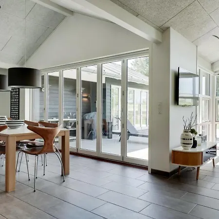 Holiday Amarie - 400m From The Sea In Western Jutland By Interhome *